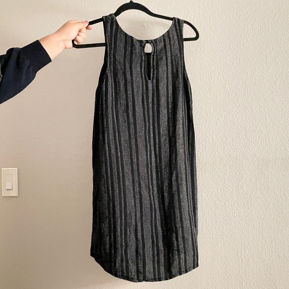 Linen Dress - Picture 2 of 5